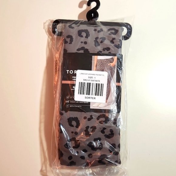 ❤️NWT VINTAGE TORRID LEGGING WITH POCKETS - LEOPARD ANIMAL PRINT - PLUS SIZE - Picture 6 of 14